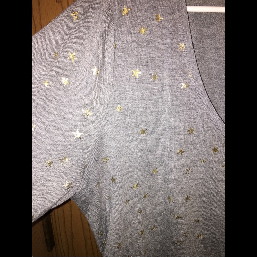 Adorable long sleeve maternity top